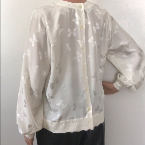 Vintage Off White Pleated Front Top With Bows - Picture 4 of 16